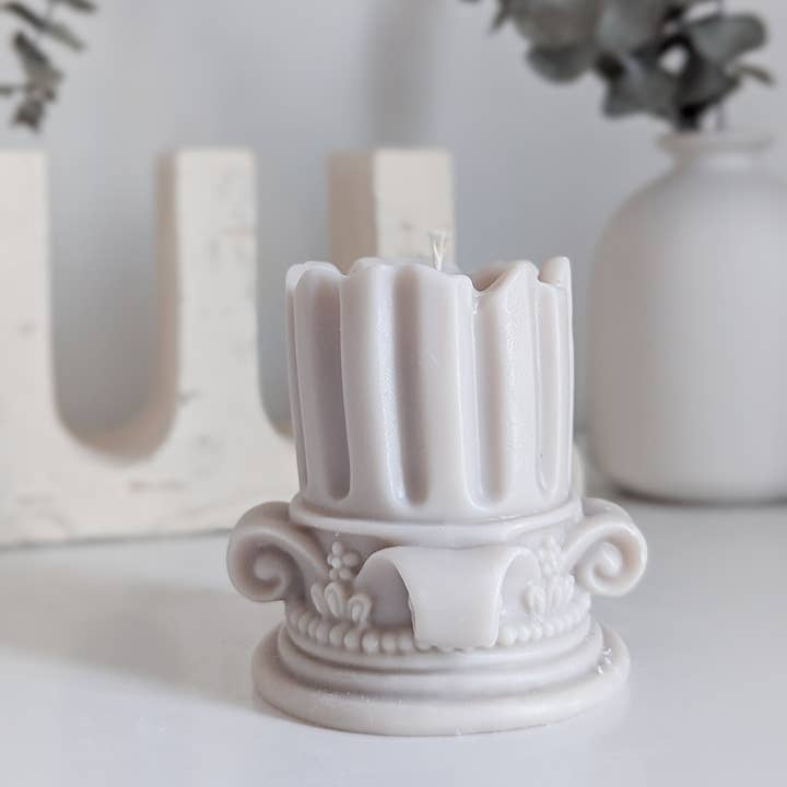 Vela Decorativa Coluna Romana por atacado de Iconic Candles