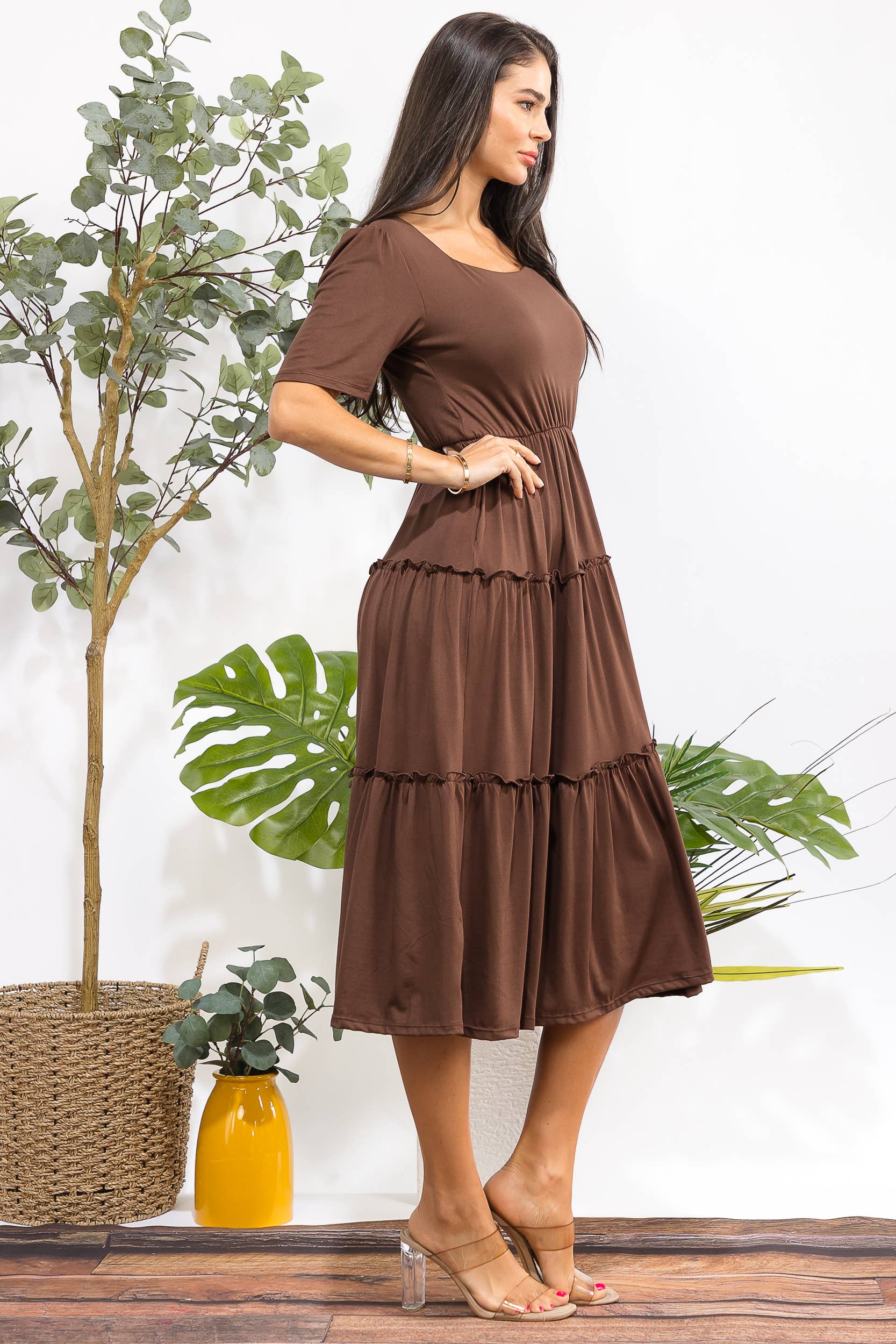 H&H Fashion Inc. – Großhandel Kleid – Damen – JR778X-S Plus Size Stufen-Midikleid mit quadratischem Ausschnitt25