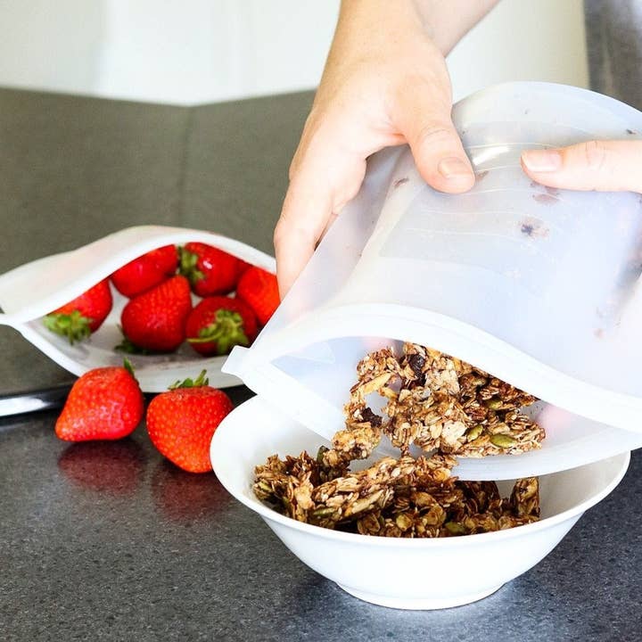 Us and The Earth - Wholesale Food storage wrap/bag - 1000mL - Reusable Food Grade Silicone Zip Lock Food Pouch