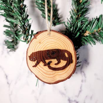 Adorno Críptido de Gato Wampus, Adorno Navideño Extraño para venta al por mayor de The Dungeon Rose