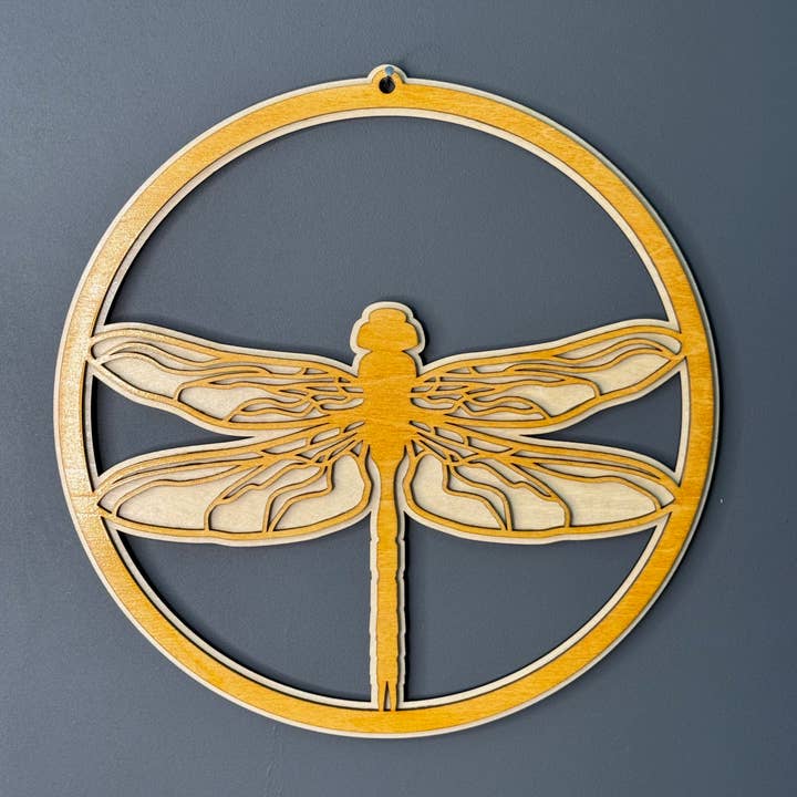 Art mural en bois libellule pour la vente par Muddy Creek Jones, LLC