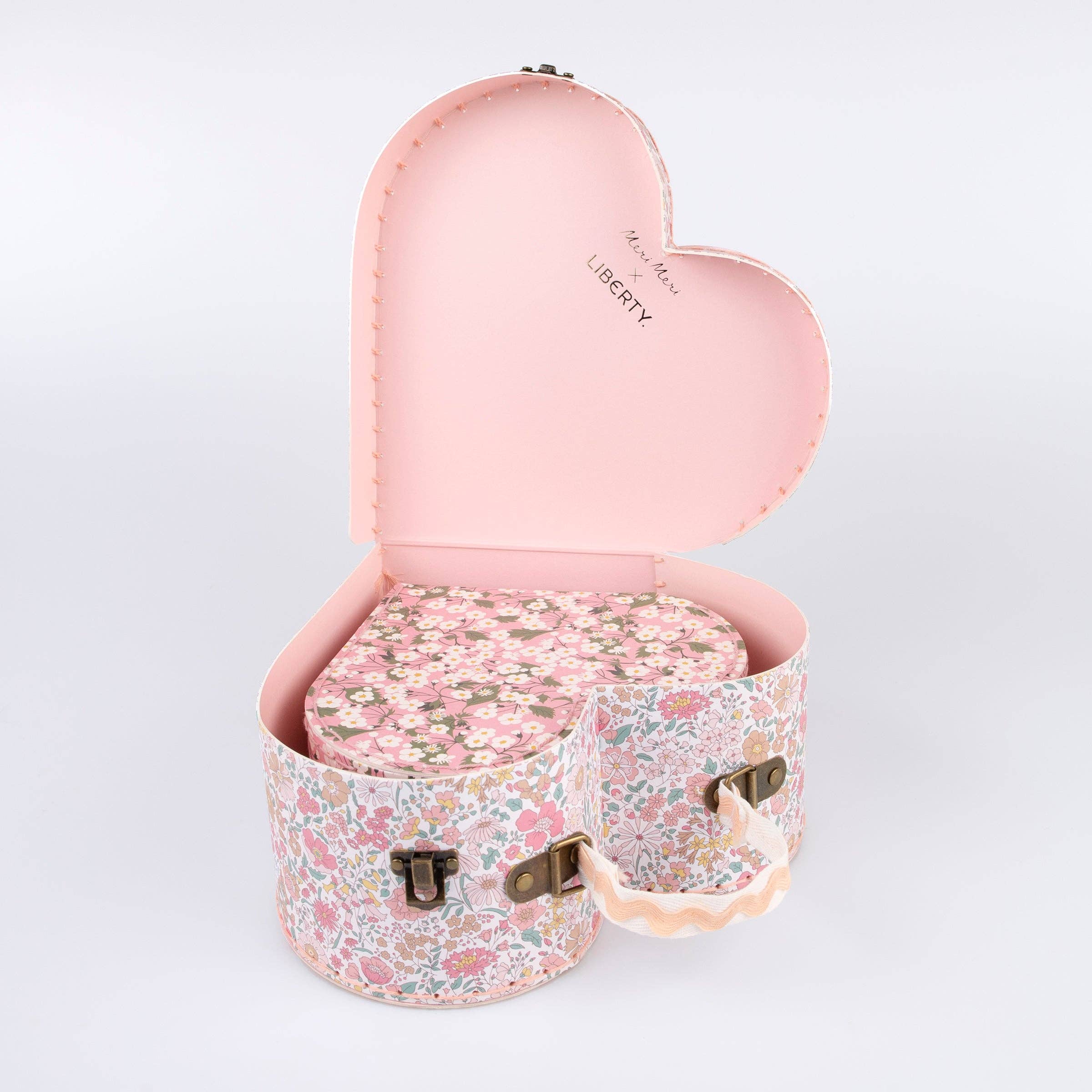 Meri Meri - Wholesale Toy Set - Kids - Meri Meri x Liberty Heart Suitcases2