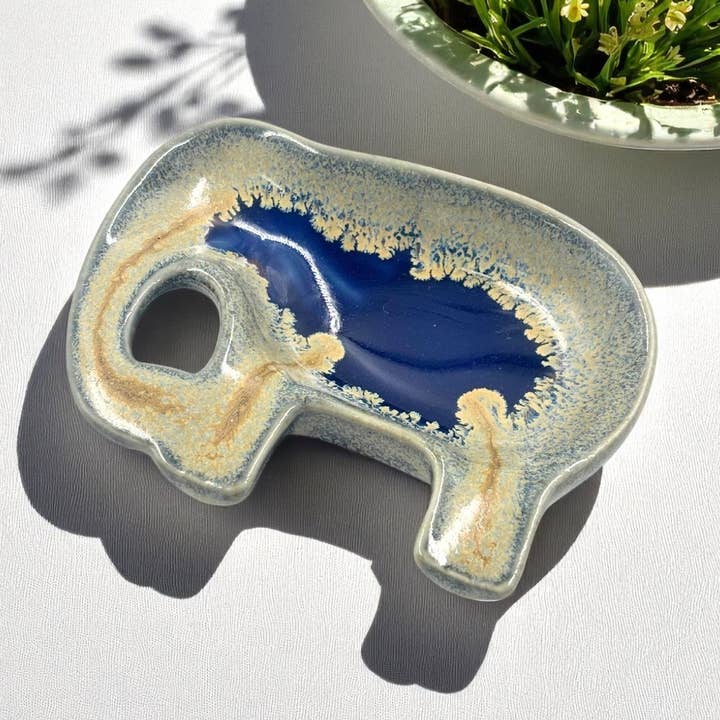 Earths Elements Wholesale - Wholesale Decorative Plate/Dish/Bowl - Ceramic Elephant Trinket Dish - Assorted0
