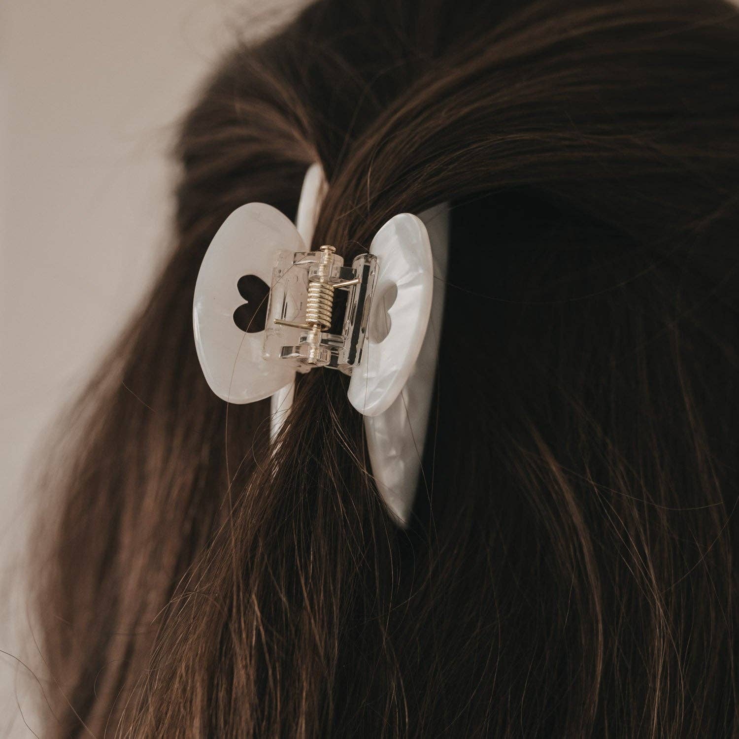 Eulenschnitt - Wholesale Barrette - Women's - Large Heart Pearl Hair Clip (PU = 10 pcs)0