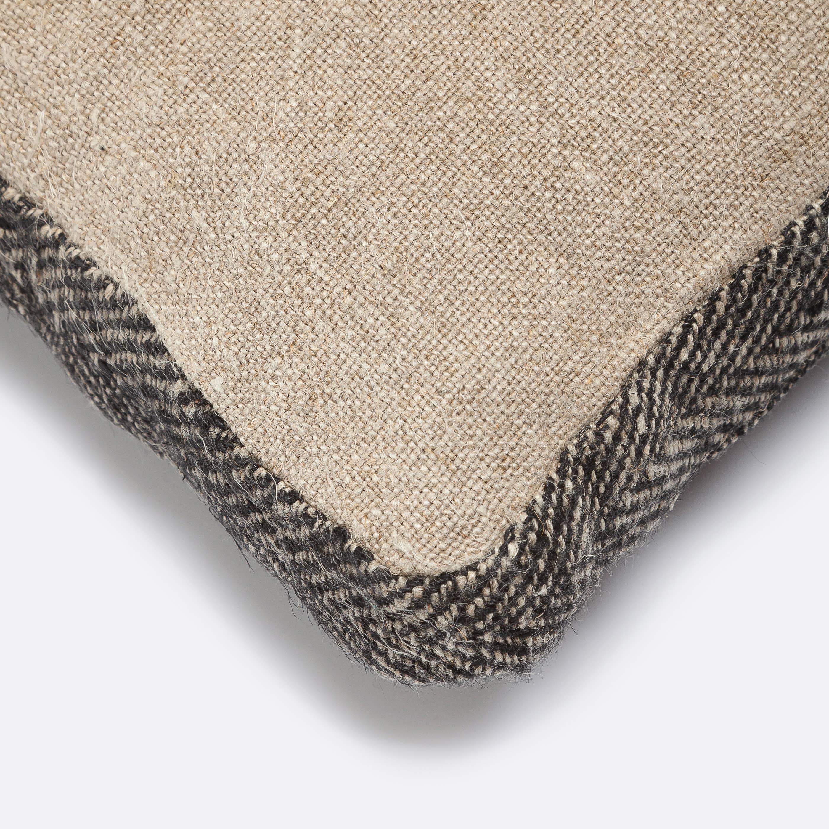 Dareels - Vente Coussins de chaise - Coussin DADDAL en lin naturel bicolore5