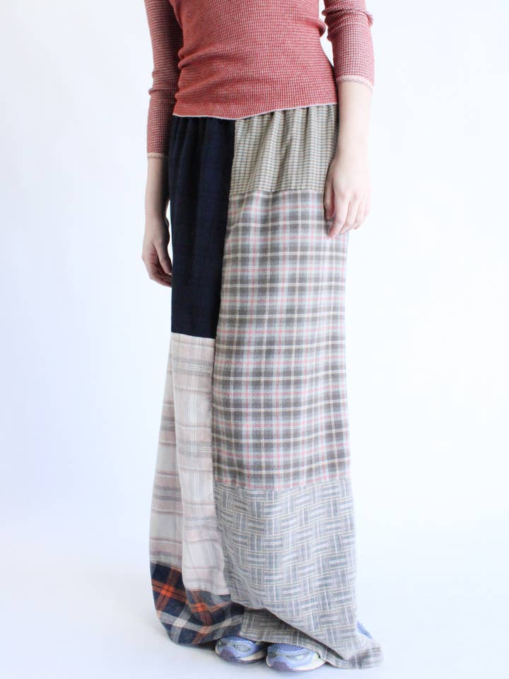 American Recycled Clothing - Wholesale Skirt - Women's - Flannel Skirt Bundle