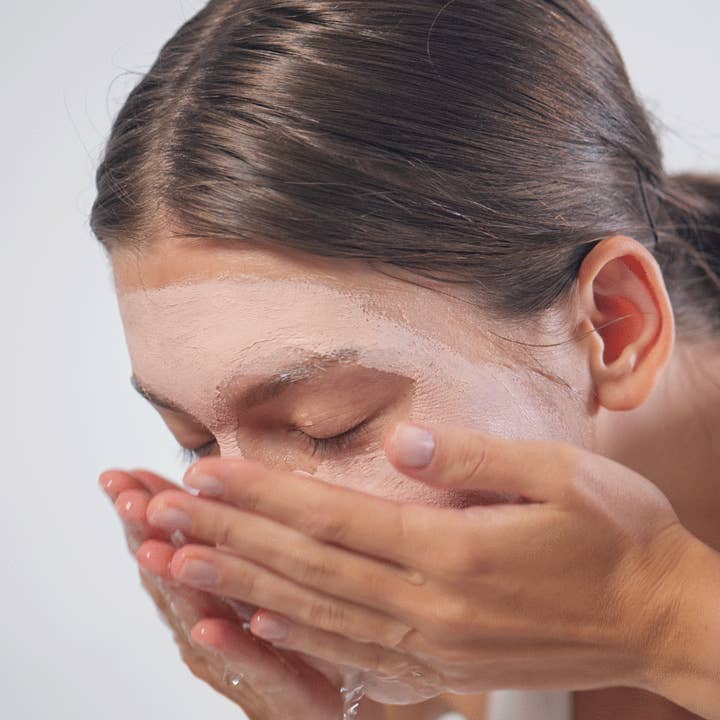 Honey Jarret - Wholesale Skincare Face Mask - Rose Purifying Clay Mask4