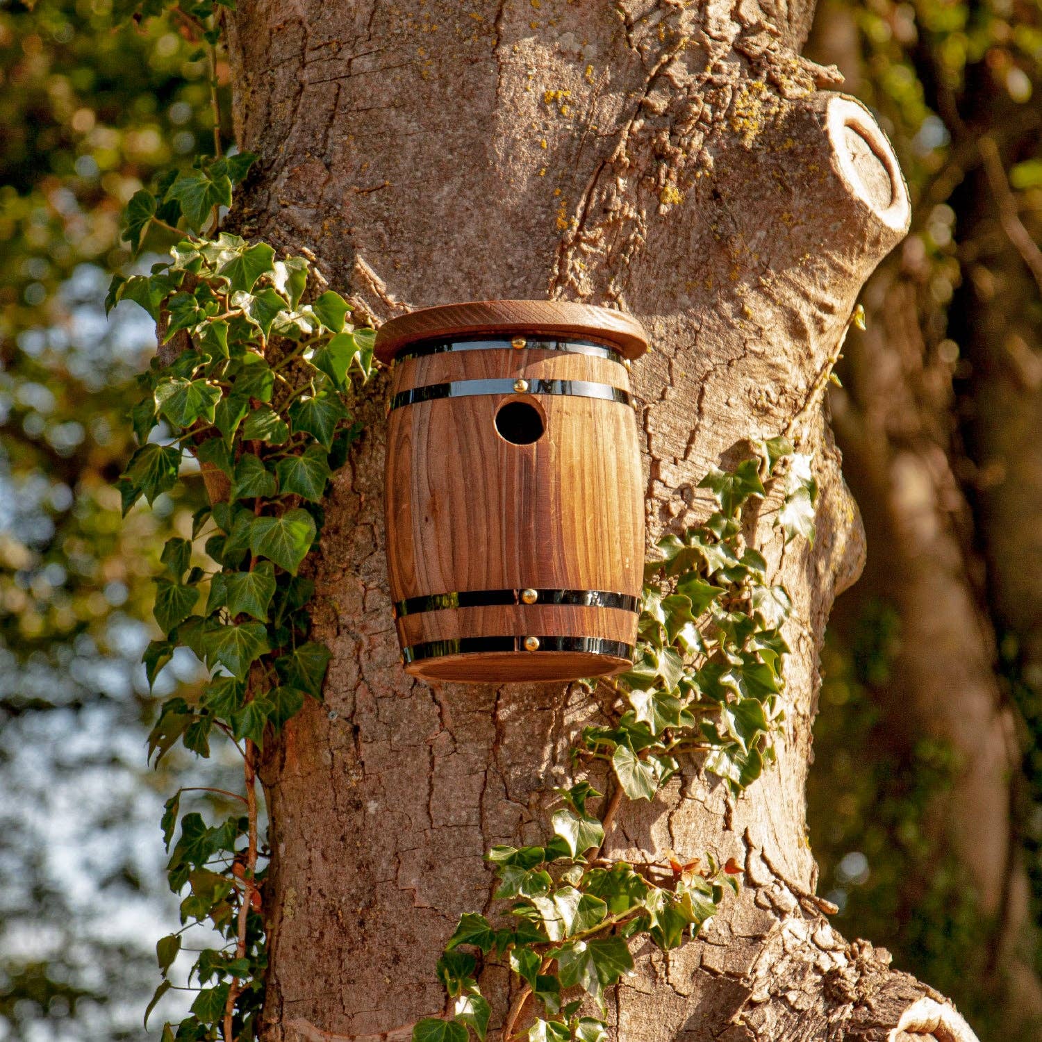 Wildlife World - Wholesale Bird House - Barrel Bird Nester Bird House2