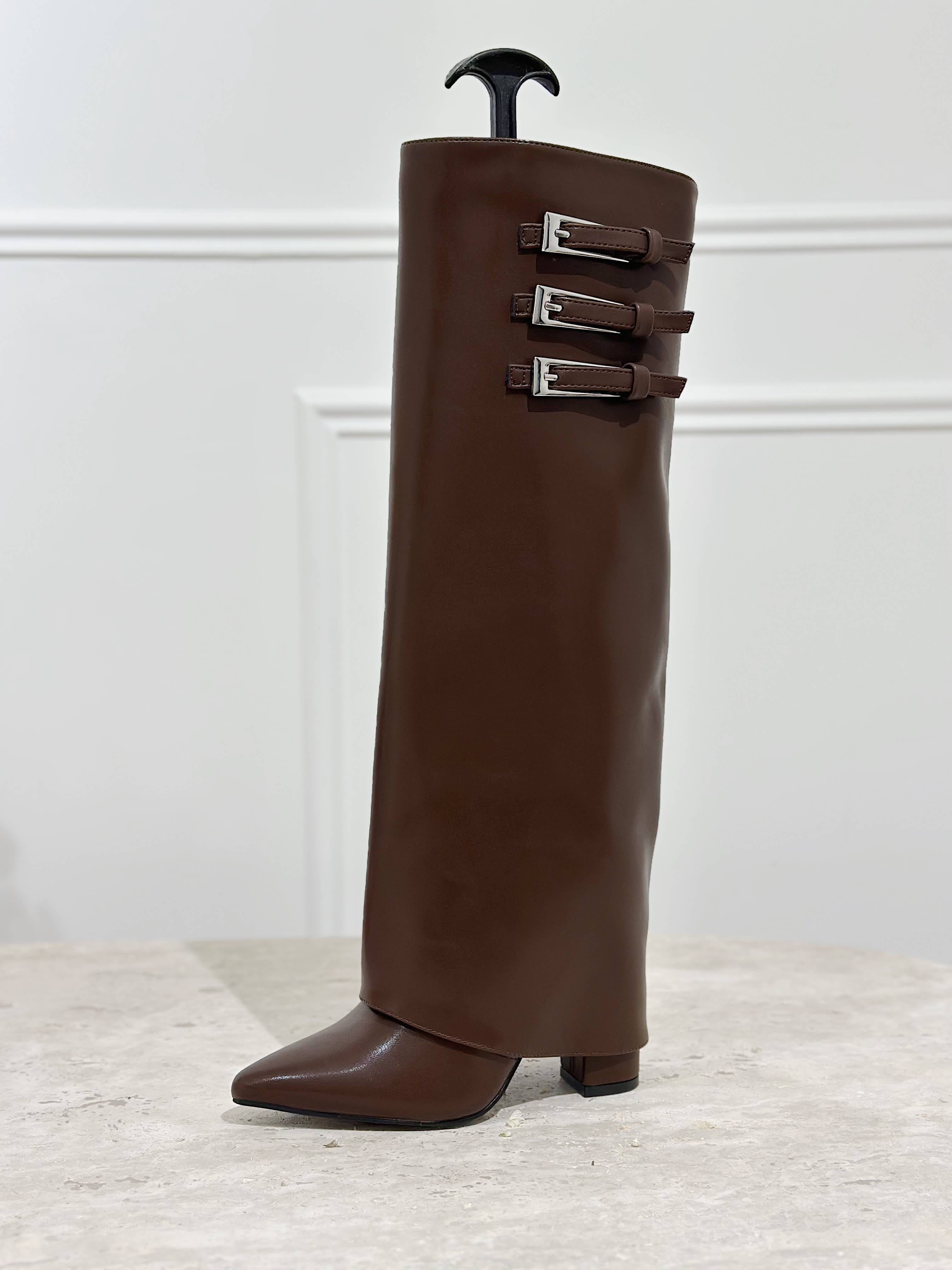 Stephan Paris - Wholesale Boots - Women's - Chic boots with three buckles C-3543
