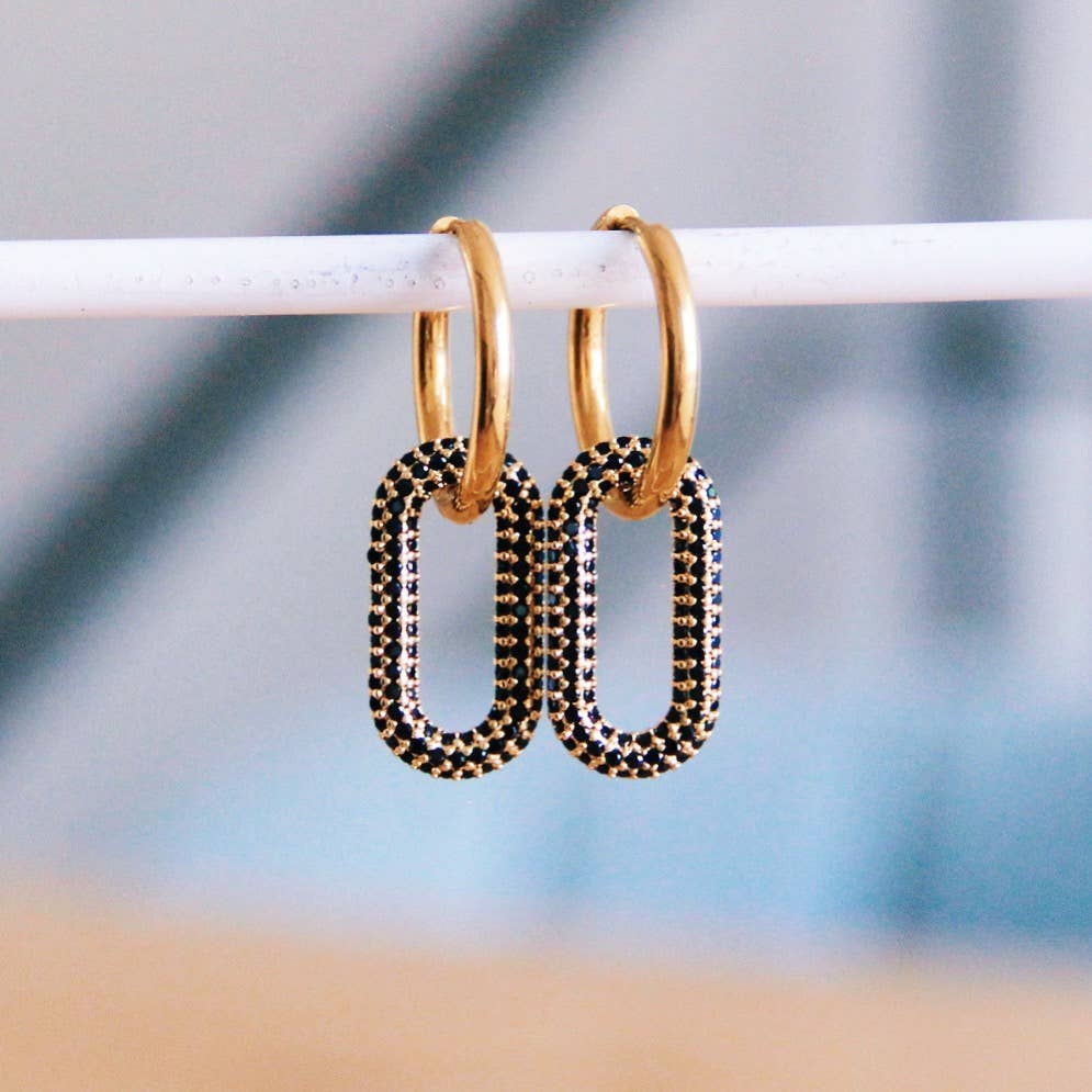 Bazou - Wholesale Dangle Earrings - Oval crystal pendant earring - black0