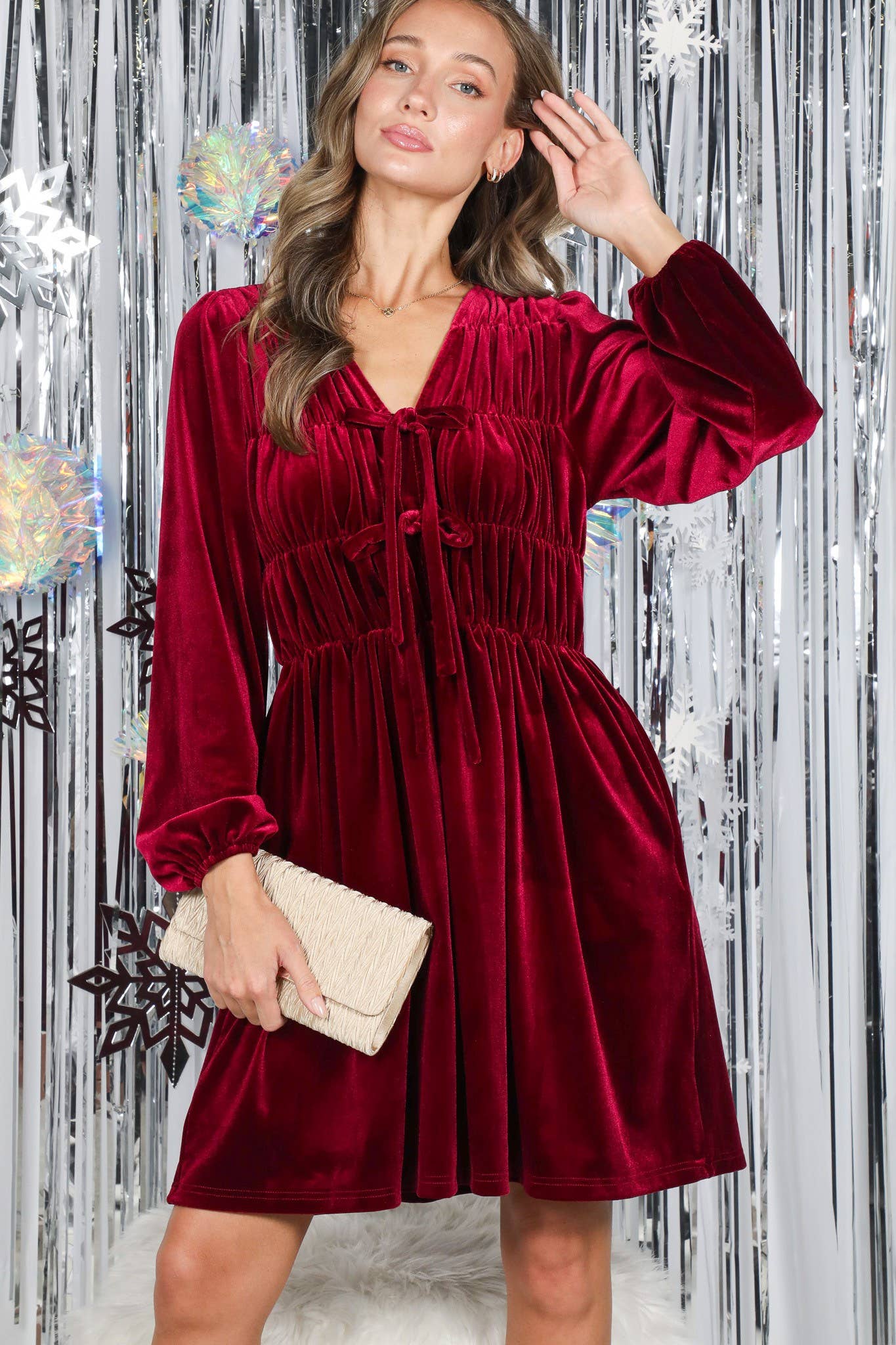 Vine & Love - Wholesale Dress - Women's - Elegant Silhouette Luxe Velvet V-Neck Dress VD8314316