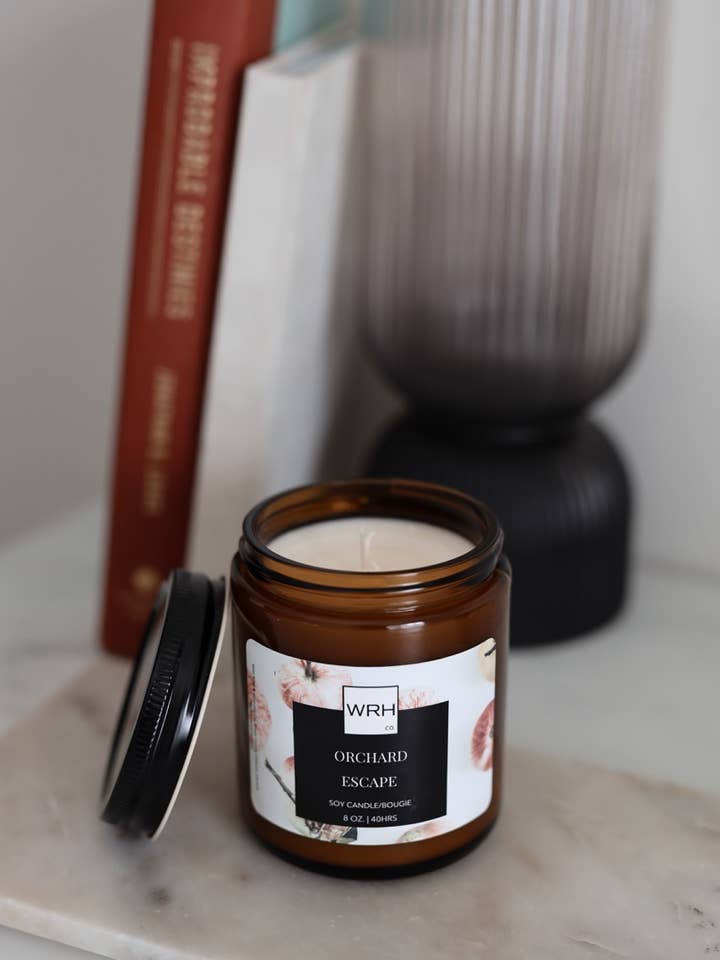 Escapade au ver pour la vente par Wild Rose & Harmony Co.