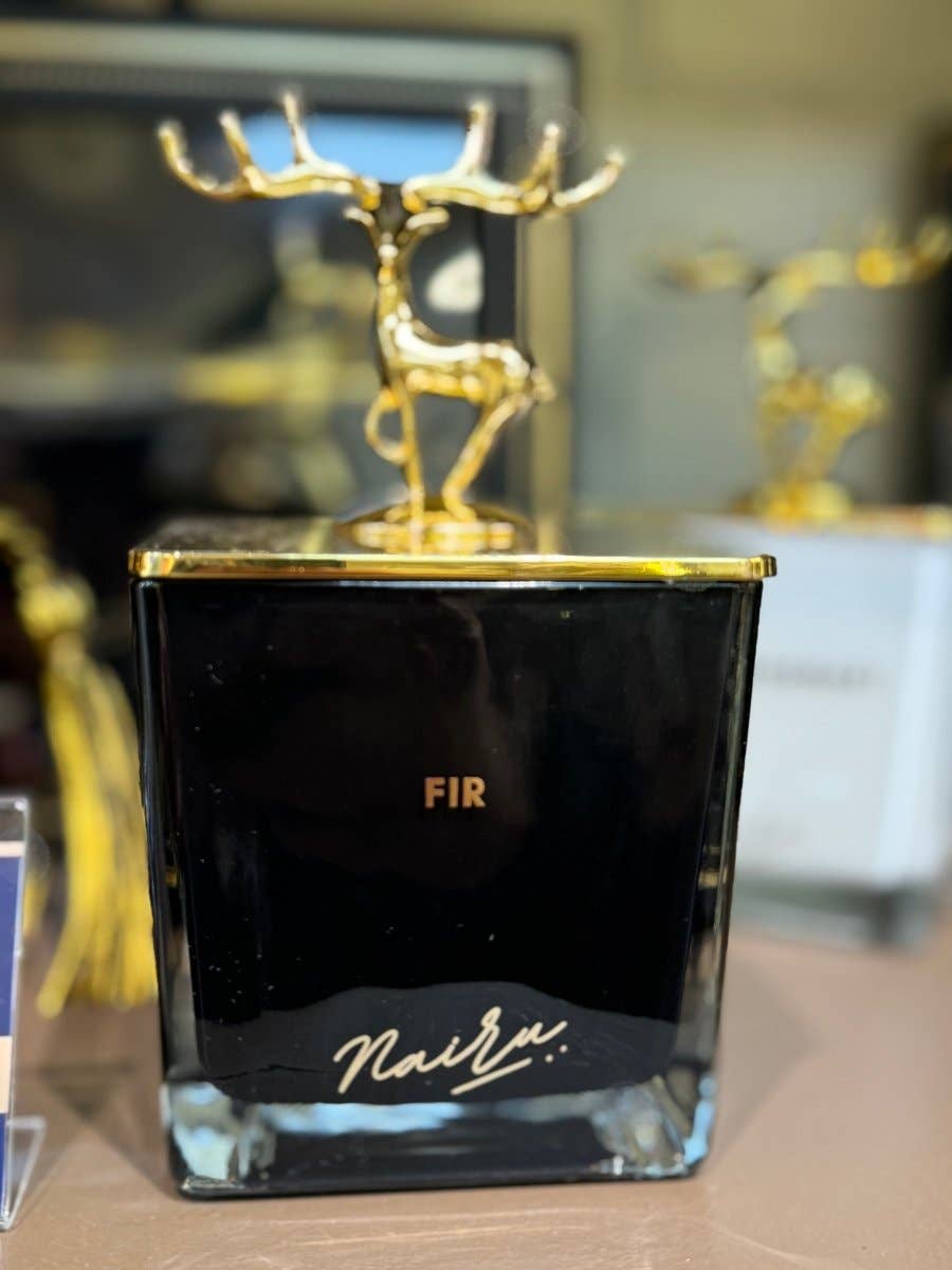 Nairu - A Wellness Boutique - Wholesale Jar/Filled Candle - Winter Wonderland: Luxurious Candle & Diffuser Gift Set with Reindeer Lids