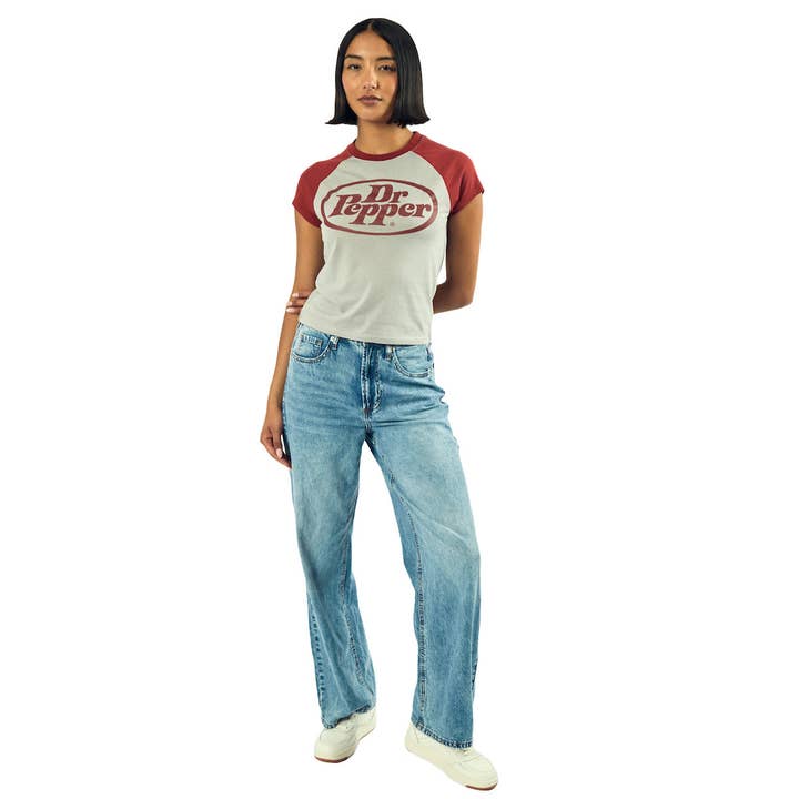 Bioworld Merchandising - Wholesale Screen Printed T-Shirt - Women's - Dr Pepper Logo Women's Gray Heather Crew Neck Short Sleeve Baby Raglan Tee1