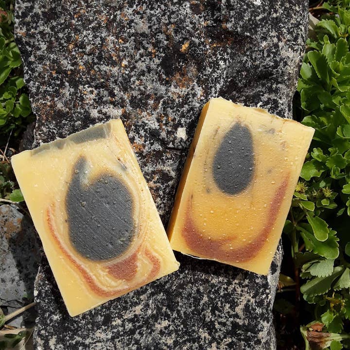 CALIDOUX AROMA COSMETIQUES - Wholesale Bar Soap - CARROT Spirulina Turmeric Soap