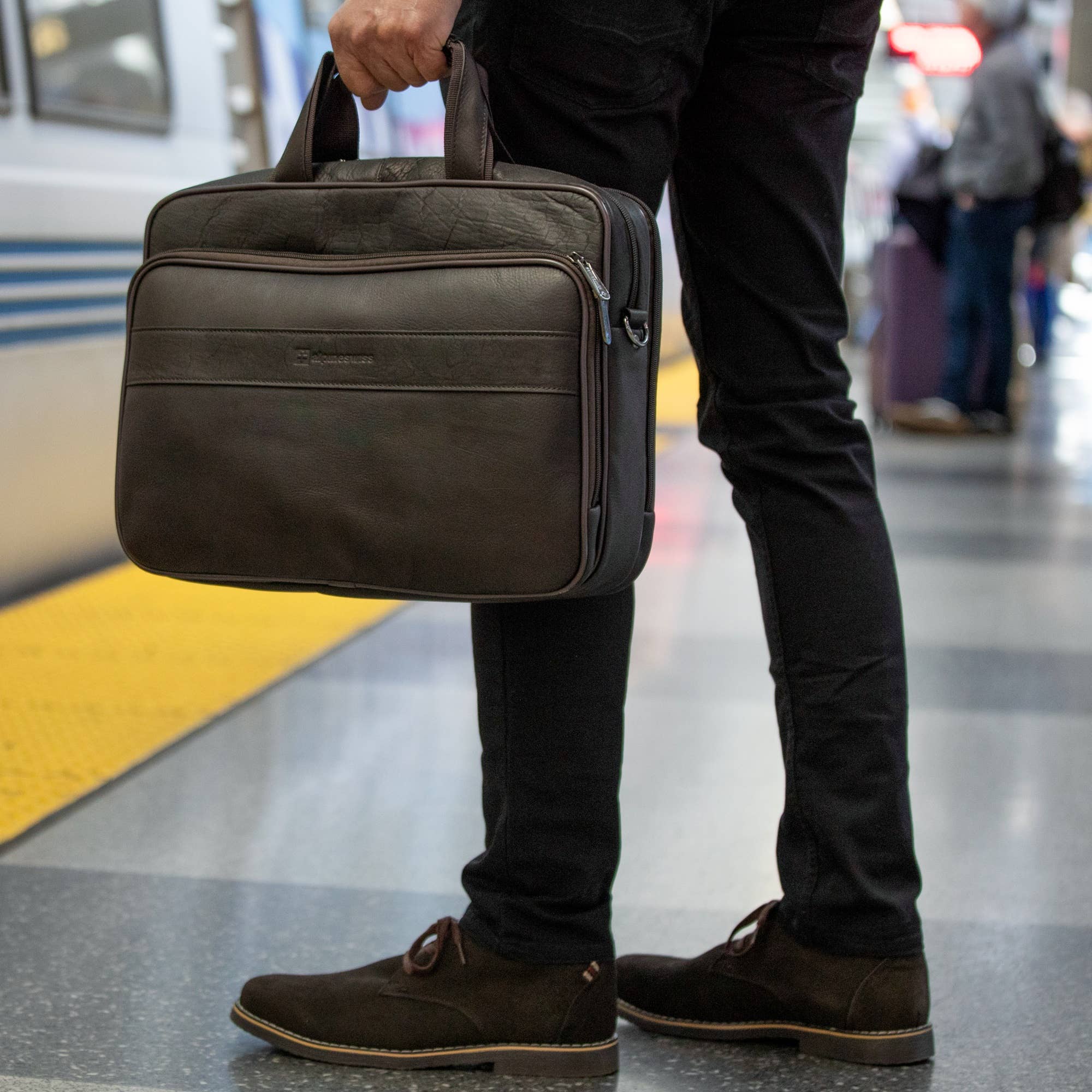 Alpine Swiss - Wholesale Briefcase - Unisex - Messenger Bag Leather 15.6 Laptop Briefcase Portfolio Busine5