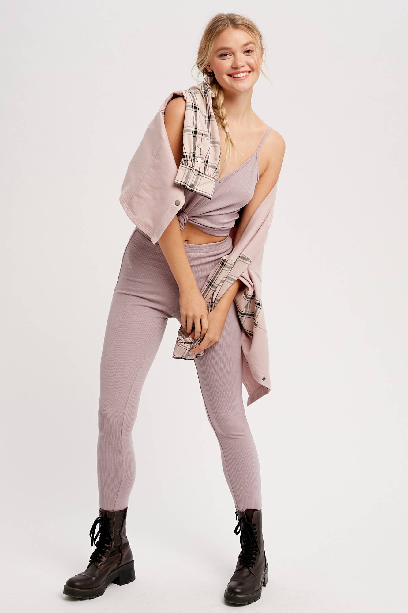 Listicle – Großhandel Loungewear-Set – Damen – Geripptes Strick-Cami & Leggings-Lounge-Set16