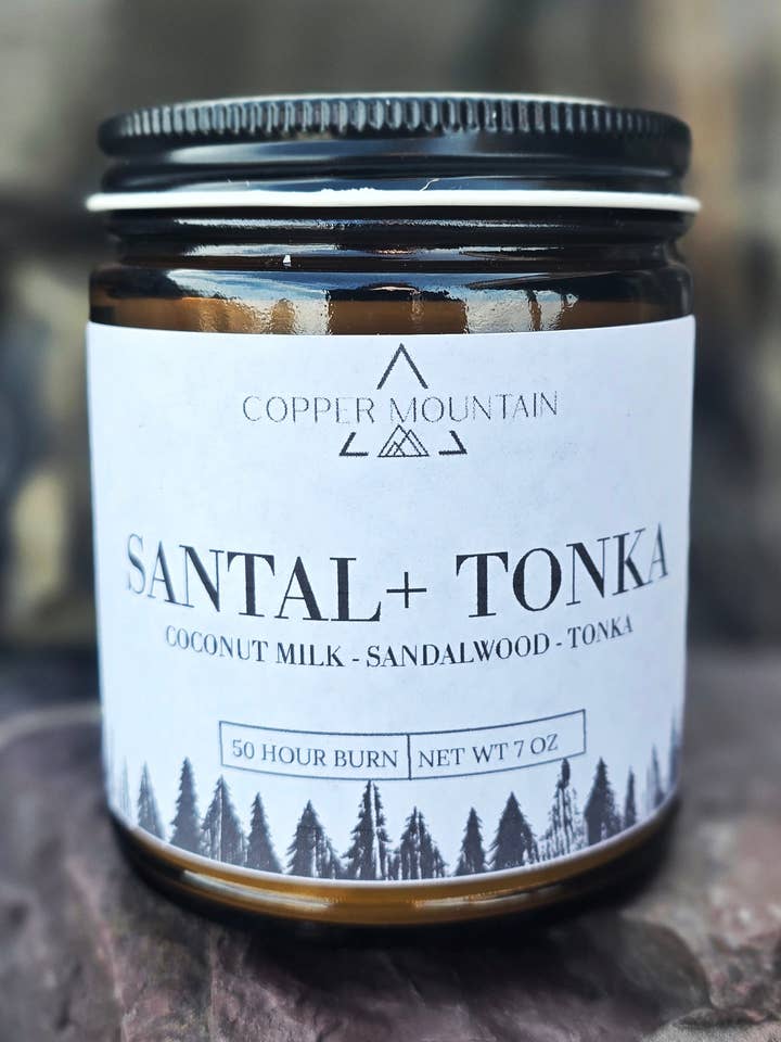 SANTAL + TONKA (LATTE DI COCCO, SANDALO, TONKA) 8OZ, 16OZ per la vendita all'ingrosso da parte di Copper Mountain Candle Co.