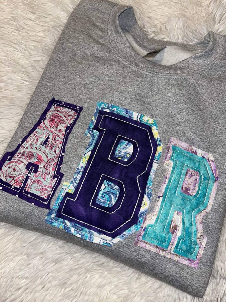 April's Sew Vinyl - Wholesale Sweatshirt - Women's - Monogram Mystery Raggy20