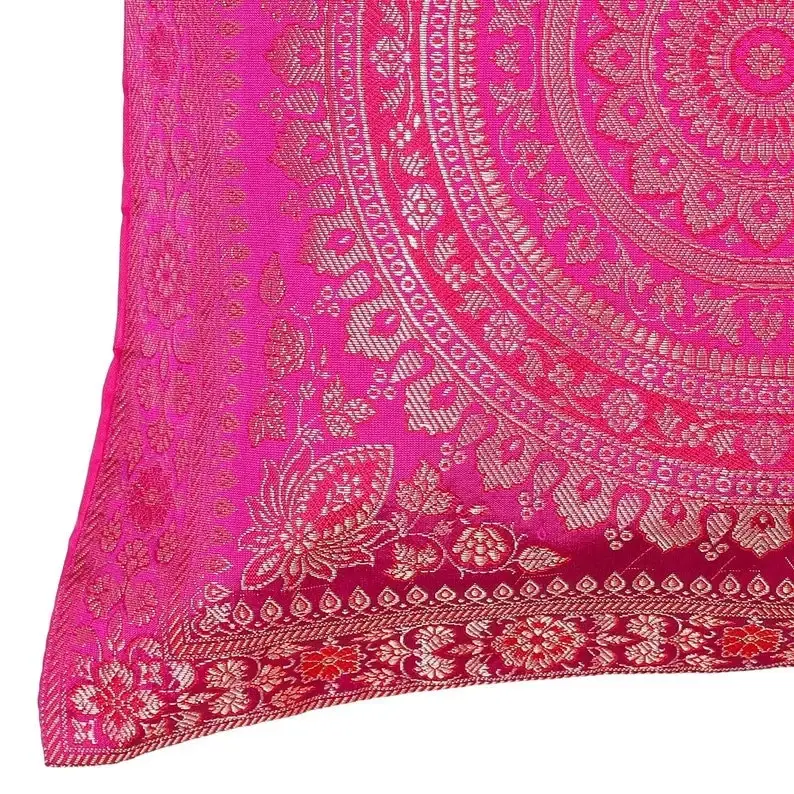 GYPSY STUDIO - Vente Housse de coussin - Housse de Coussin à Motif Mandala en Soie Brocart pour Canapé2
