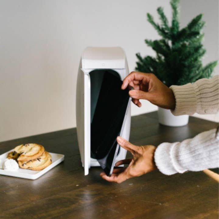 PhoneSoap - Wholesale Portable Charger - HomeSoap-White1