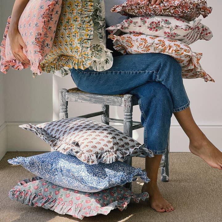 Cristina Cisneros - Wholesale Chair Cushion - BLOCK PRINT FLORAL GREEN RUFFLE CUSHION6