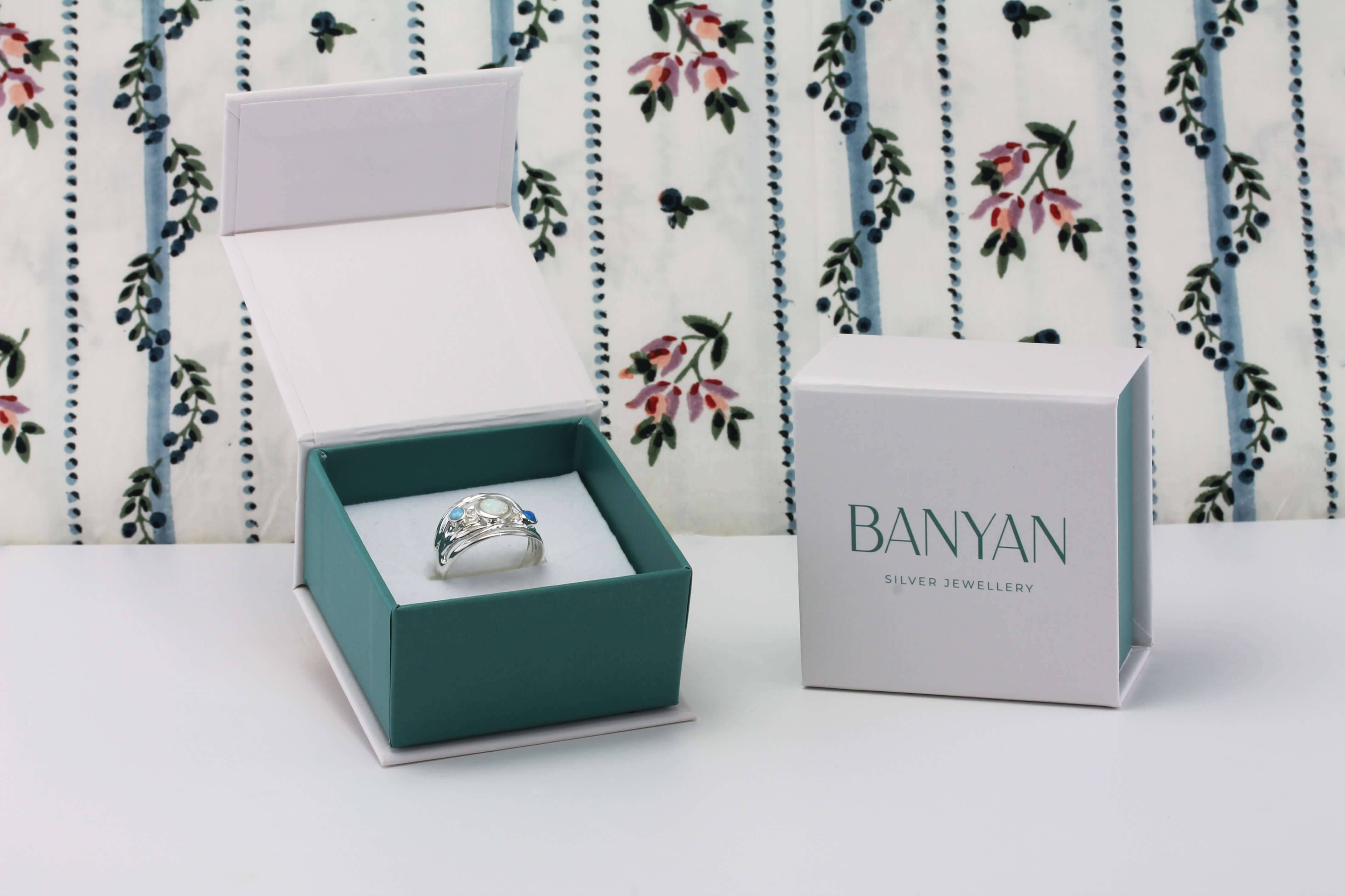 Banyan Jewellery - Vente Bague avec plusieurs pierres - Bague en argent sterling avec péridot et améthyste faite à la main4
