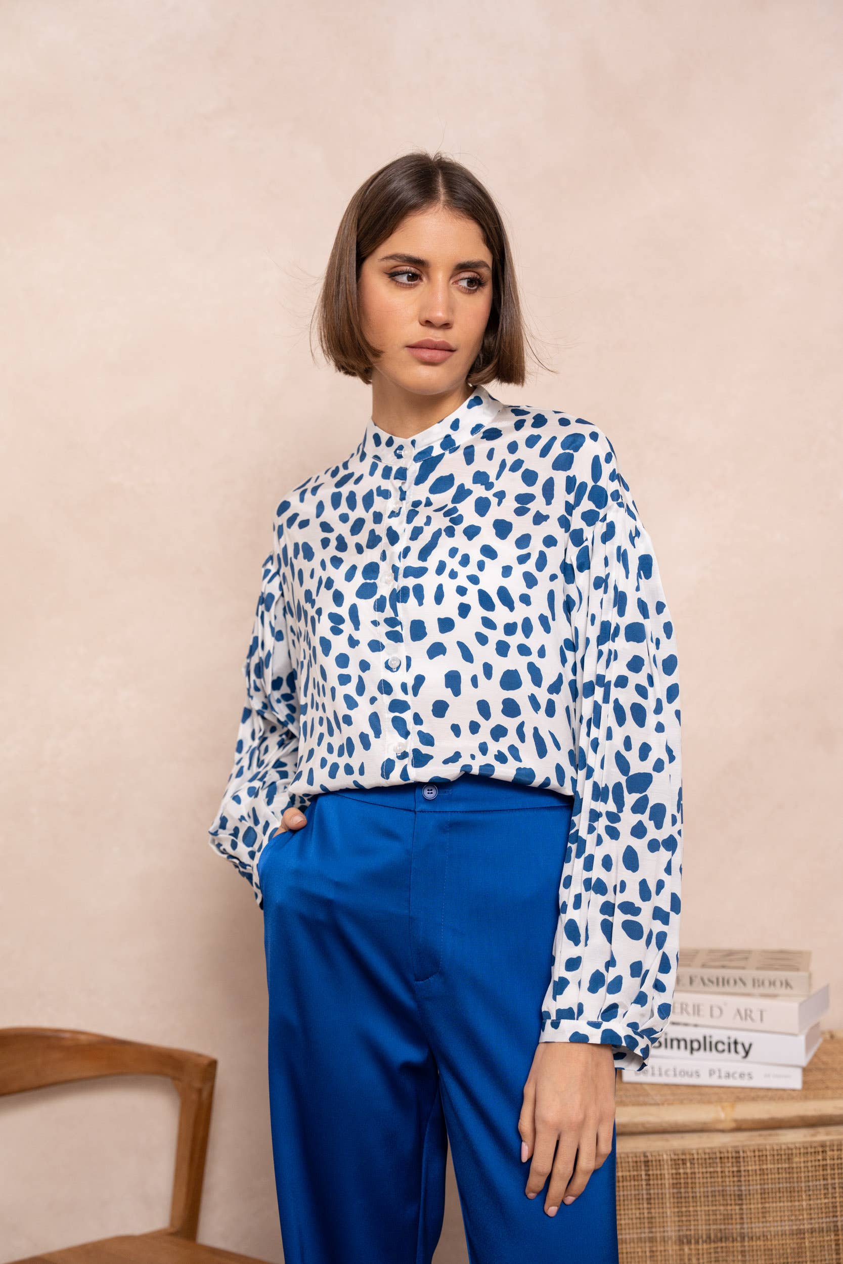 Attentif Paris - Wholesale Button Down Shirt - Women's - Leopard print shirt with officer collar2
