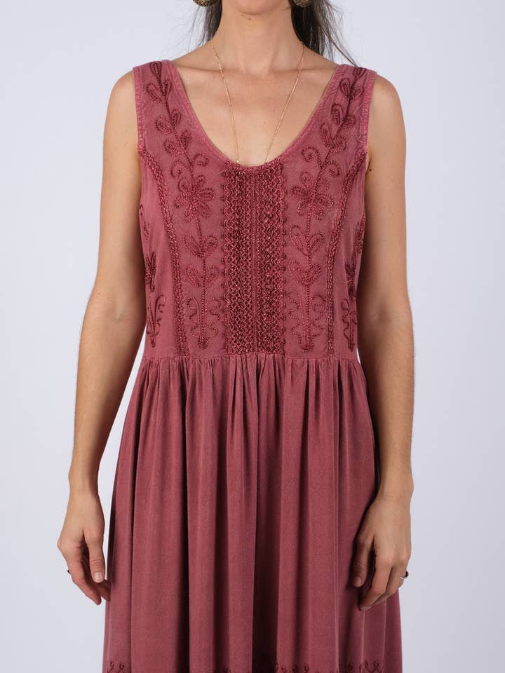 Broderet støvet lyserød kjole for engroshandel hos Sacred Threads