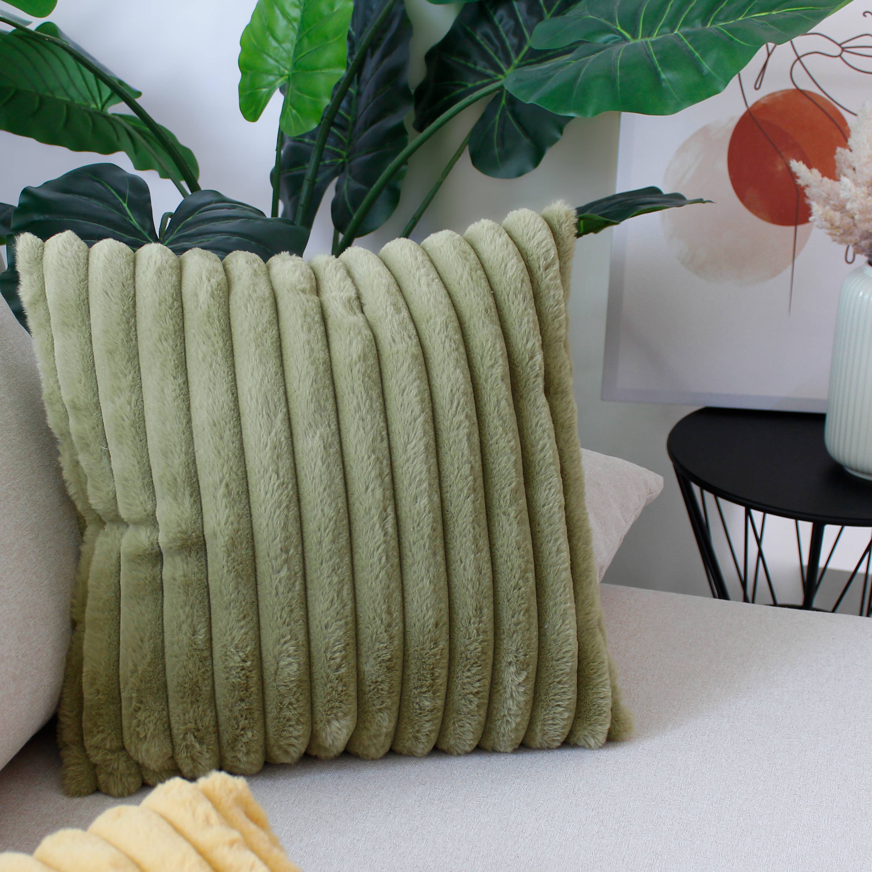 DECOSTARS - CmaDECO - Wholesale Throw/Decorative Pillow - Square cushion, ribbed faux fur, 40x40cm, Matisse11