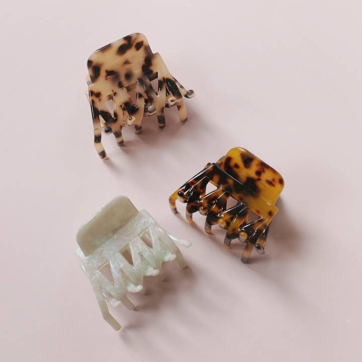 Fermaglio per capelli Stella con artiglio di tartaruga smerlato per la vendita all'ingrosso da parte di Talis Collection