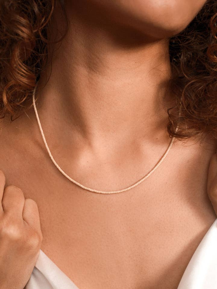 Collana Kuota - Avorio per la vendita all'ingrosso da parte di Dreamer & CO