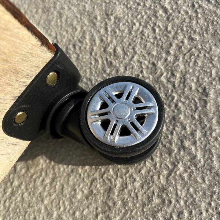 Westrian International - Vente Valises - Valise à main western en cuir de vachette à roulettes6