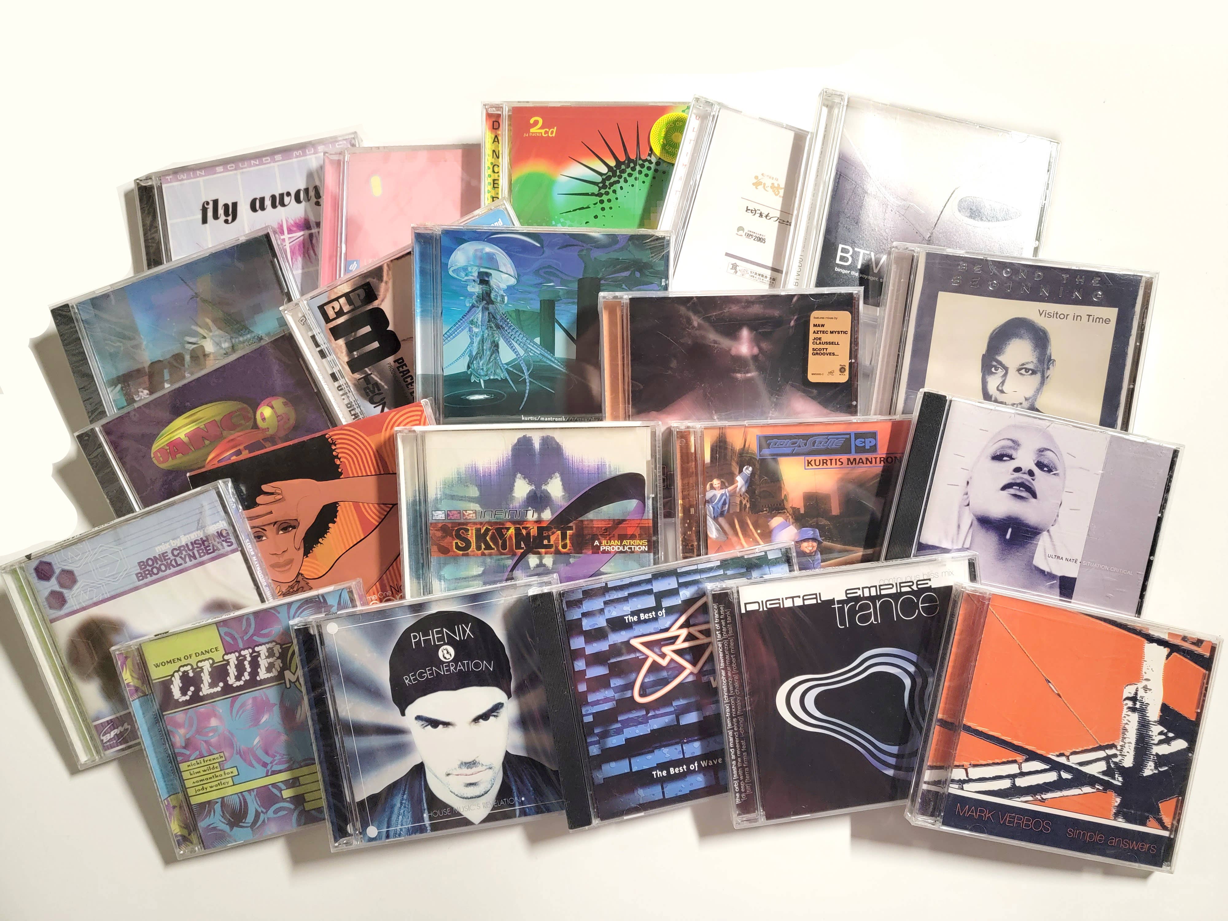 Fresh Prints of CT - Wholesale Music Accessory - Giant Vintage CD Collection Closeout1