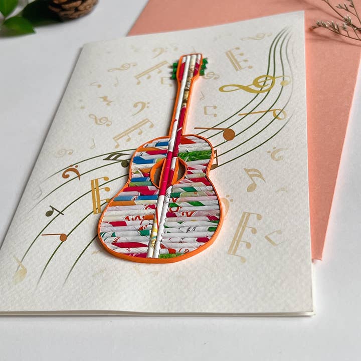 Loving Nature - Vendita all'ingrosso Biglietti di auguri generici - Biglietto per chitarra arrotolato realizzato a mano da Recycled3