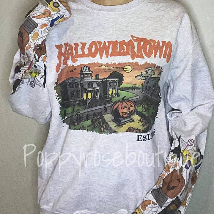 PoppyRoseBoutique – wholesale Graphic sweatshirt – Women’s – Halloween town sweatshirt