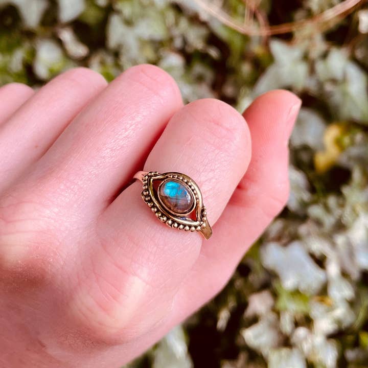 Kaali Boutique - Wholesale Multi-Stone Ring - Evil Eye Ring Labradorite Brass / Protection / Boho / Bohemian / Psy / Rustic / Tribal / Gypsy / Festival / Healing / Festival4