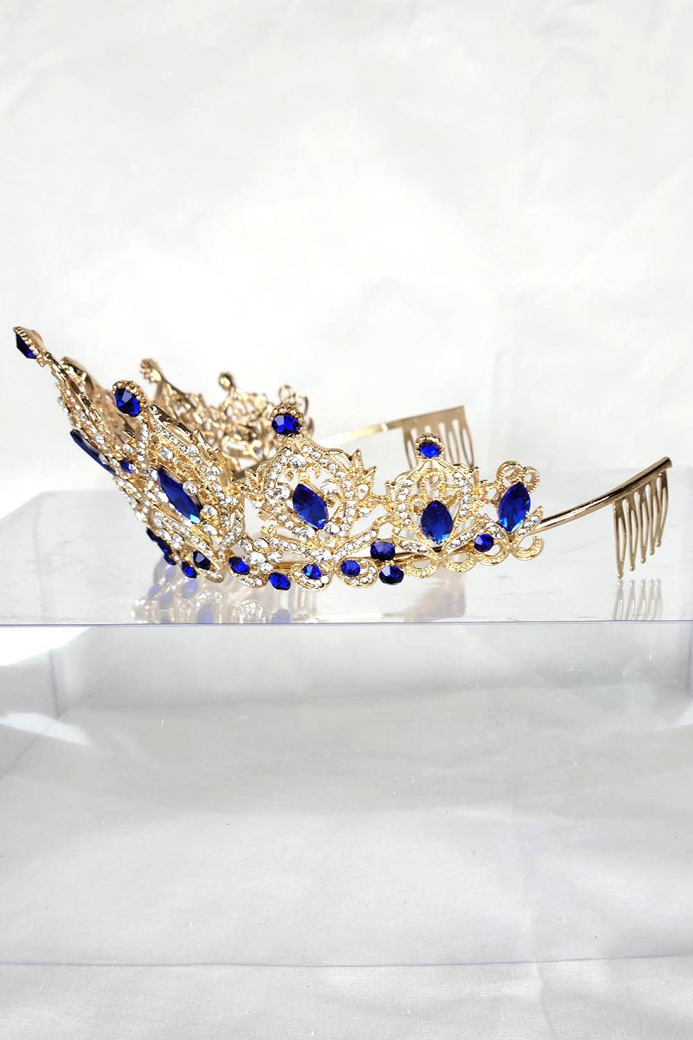 Chicas - Wholesale Tiara - Women's - One Size Fits All Tiara With Jewels HT93322