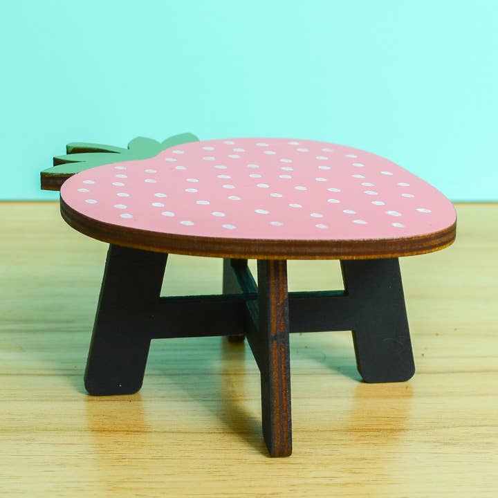 Button and Fern - Wholesale Plant Pot Stand - Sweet Strawberry Plant Stand - 5" Wood Plant Holder4