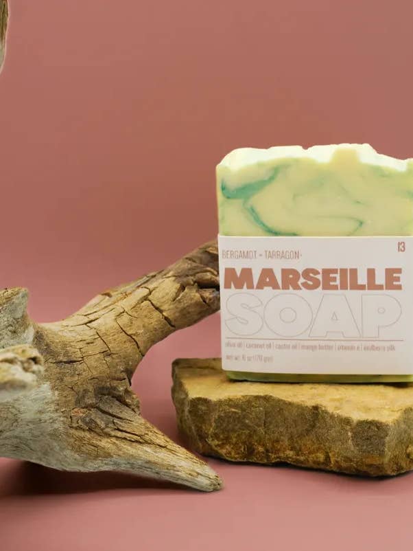 Savon de Marseille - Bergamote et estragon pour la vente par The Glow Soap Co.