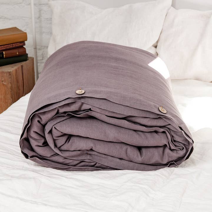 Linen duvet cover in Dusty Lavender for wholesale on Faire0