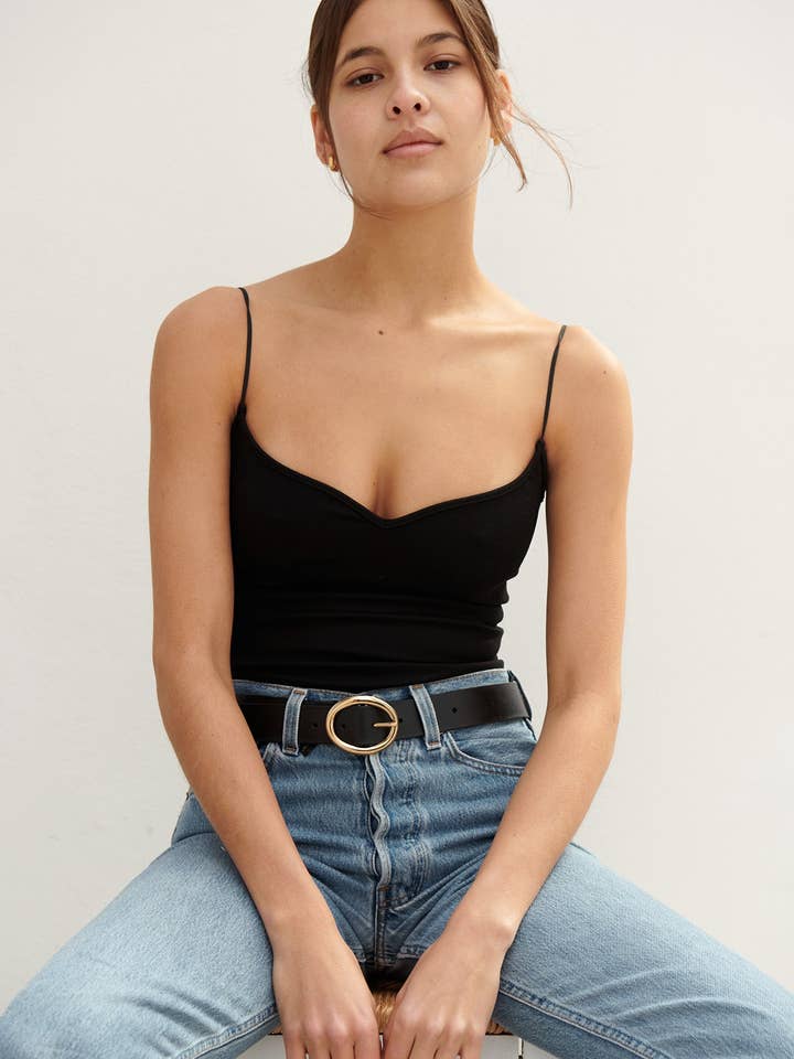 Tanque ATHENA con forma de corazón en negro para venta al por mayor de ESSENTIALS FOR ZULA