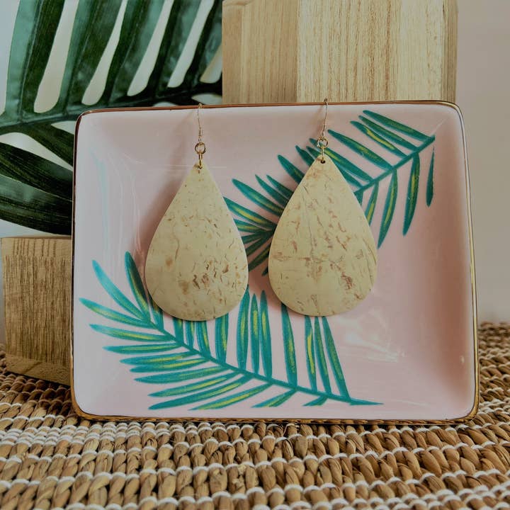 Coco & Souls - Vendita all'ingrosso Orecchini pendenti - Orecchini in legno a goccia di cocco bianco8