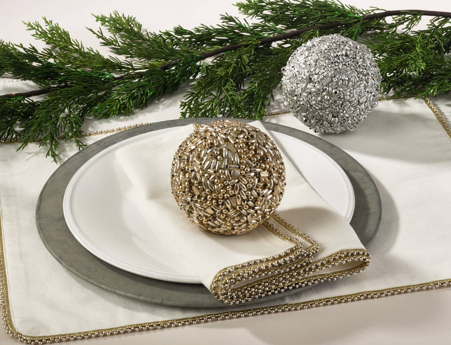 Fennco Styles – wholesale Decorative tabletop object – Glamorous Beaded 4" Decorative Sphere, 5 Colors2