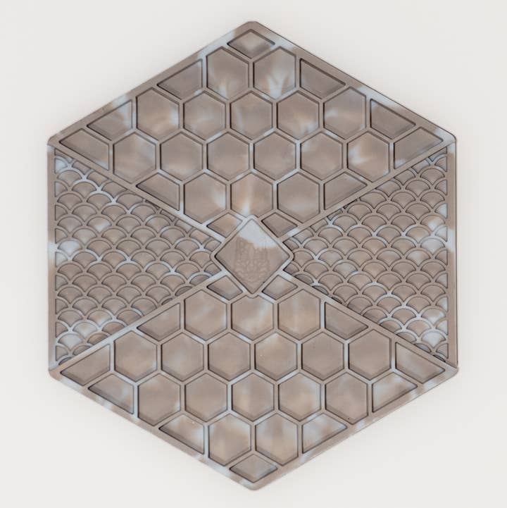 LIEVICK - Wholesale Pet Food Mat - Dog - LIEVICK Lick mat | Dark Latte & White