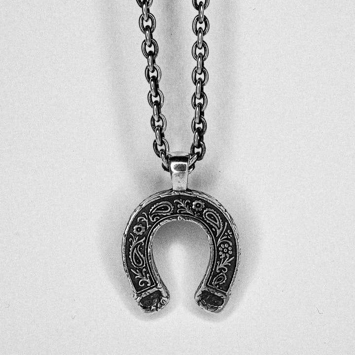 Lost Amigo - Wholesale Pendant/Charm Necklace - Horseshoe Down3