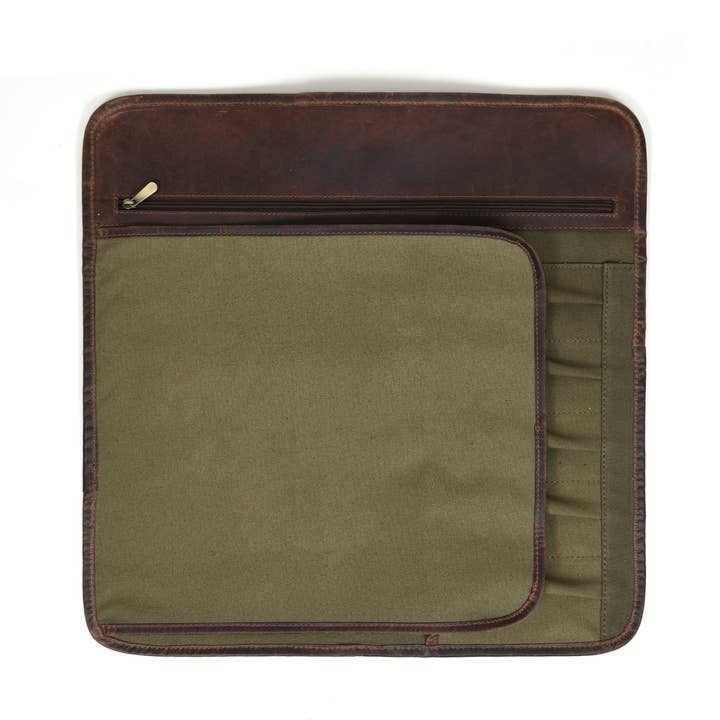 TLG Canada - Vendita all'ingrosso Portacoltelli - Coltello da cuoco in pelle Iris Roll verde oliva a 5 slot (KR-64)3