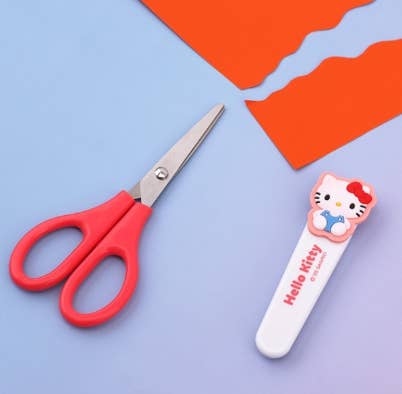 K-Wonderland - Wholesale Scissors - Hello Kitty Safety Scissors – With Protective Cap3