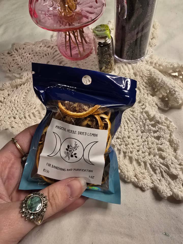 Tørret citron for engroshandel hos Chaotic Crystal Chick Co.