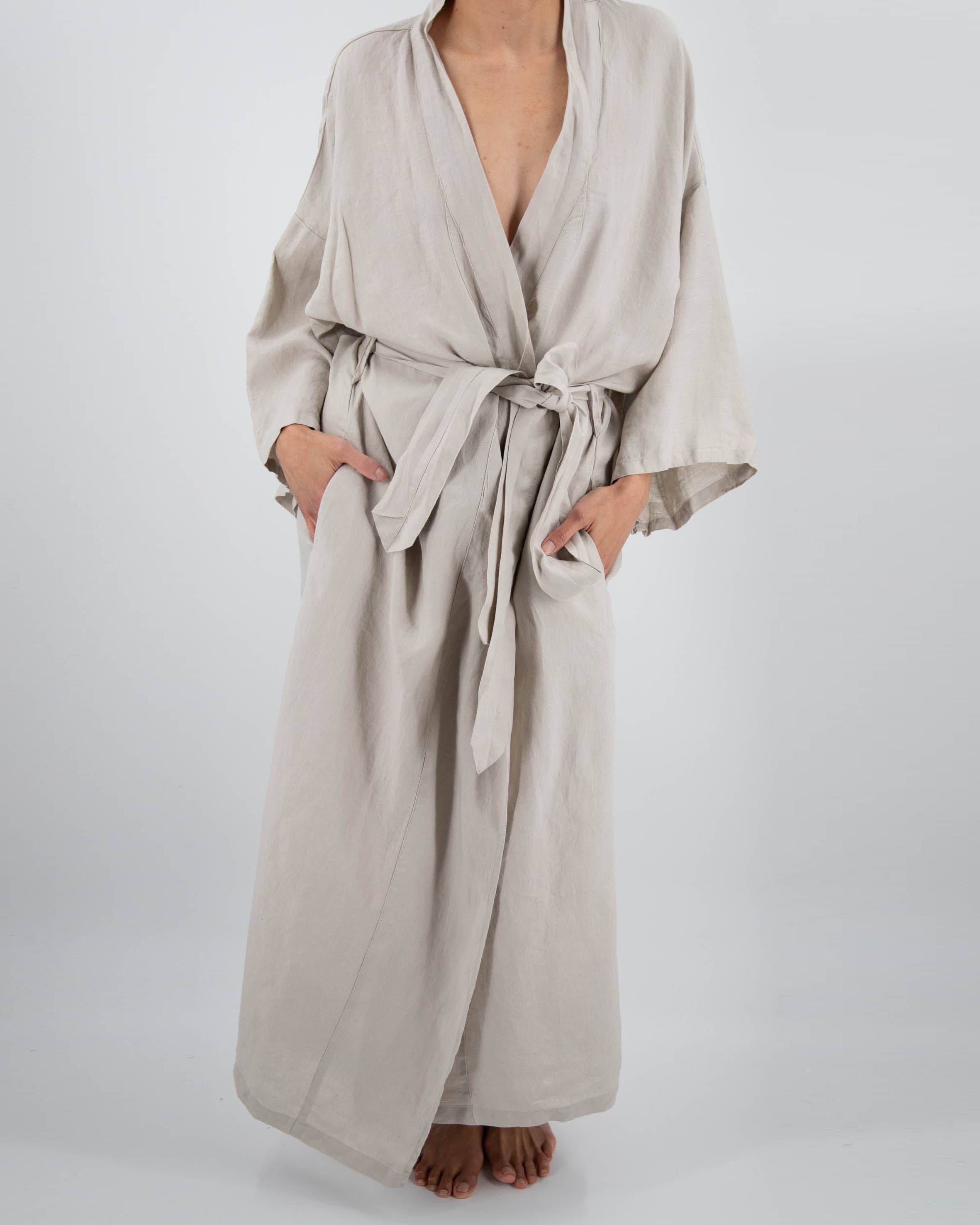 Sunday Morning - Wholesale Robe - Women's - Sai Full-Length Linen Robe3